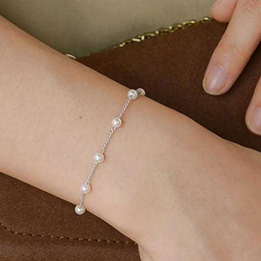 Simple Elegant Simulated Pearl Bracelet Beads Chain for Womens Goth Chain On The Hand Charm Jewelry New Style Creative Bracelet