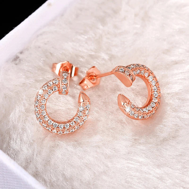 Huitan Modern Women Stud Earrings Hot Sale Sparkling CZ Circle Earrings Piecing Exquisite Accessories for Female Fashion Jewelry