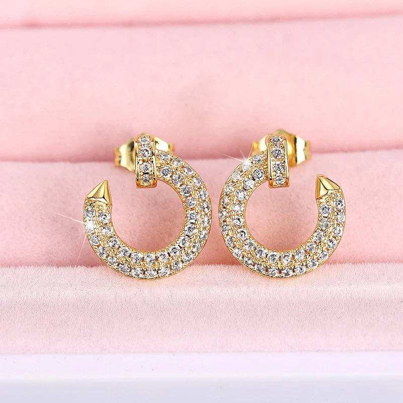 Huitan Modern Women Stud Earrings Hot Sale Sparkling CZ Circle Earrings Piecing Exquisite Accessories for Female Fashion Jewelry